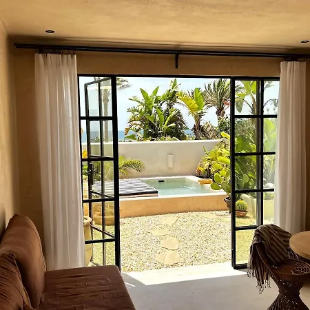 Chalet Luxury Front Boutique Hideaway With Pool - Casita Mas Tranquila *